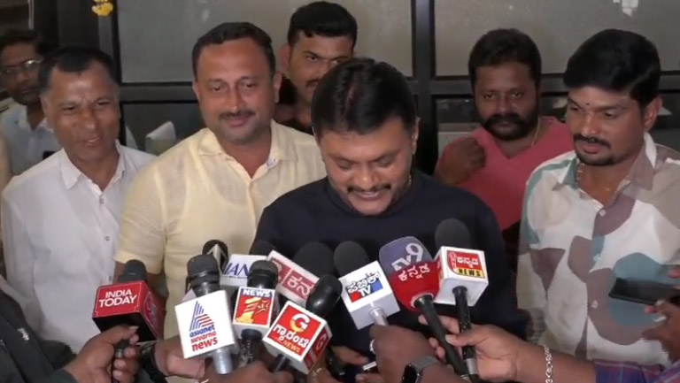 ರಾತ್ರಿಯಾದರೆ ಸಾಕು ತಾಲೂಕು ಆಸ್ಪತ್ರೆಯ ಸ್ಥಿತಿ ದೇವರಿಗೆ ಪ್ರೀತಿ